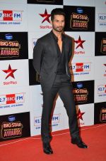 Shahid Kapoor at Big Star Entertainment Awards Red Carpet in Mumbai on 18th Dec 2014